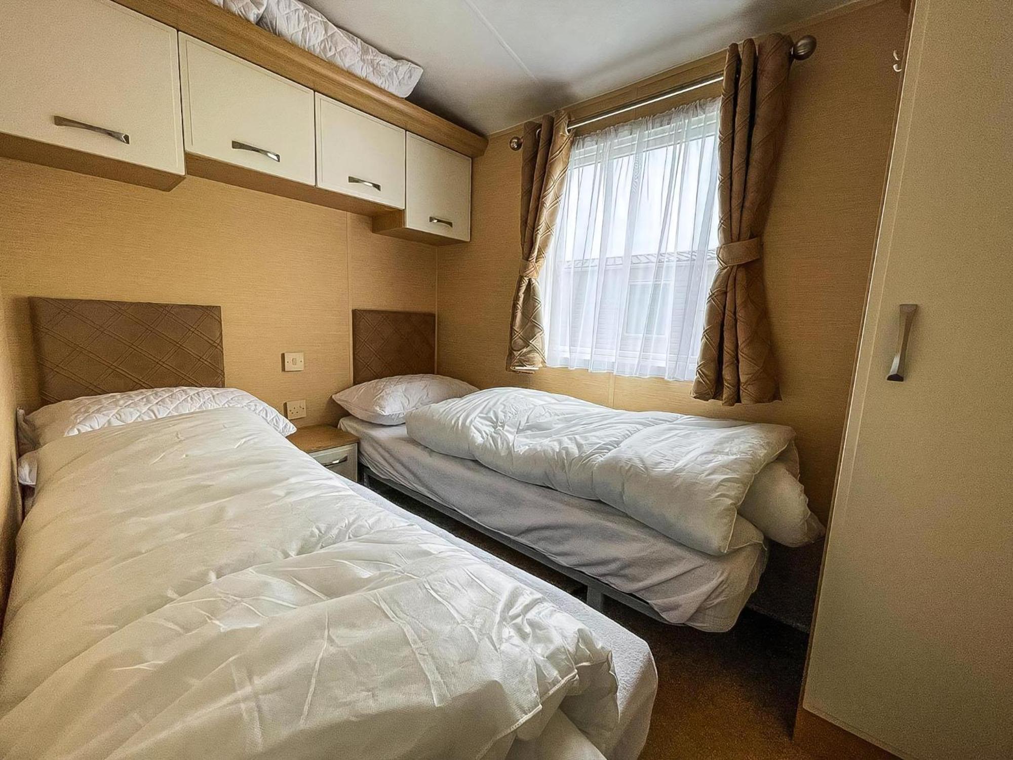 Lovely Caravan By The Beach In Pakefield, Suffolk Ref 68007Cl Lowestoft Dış mekan fotoğraf