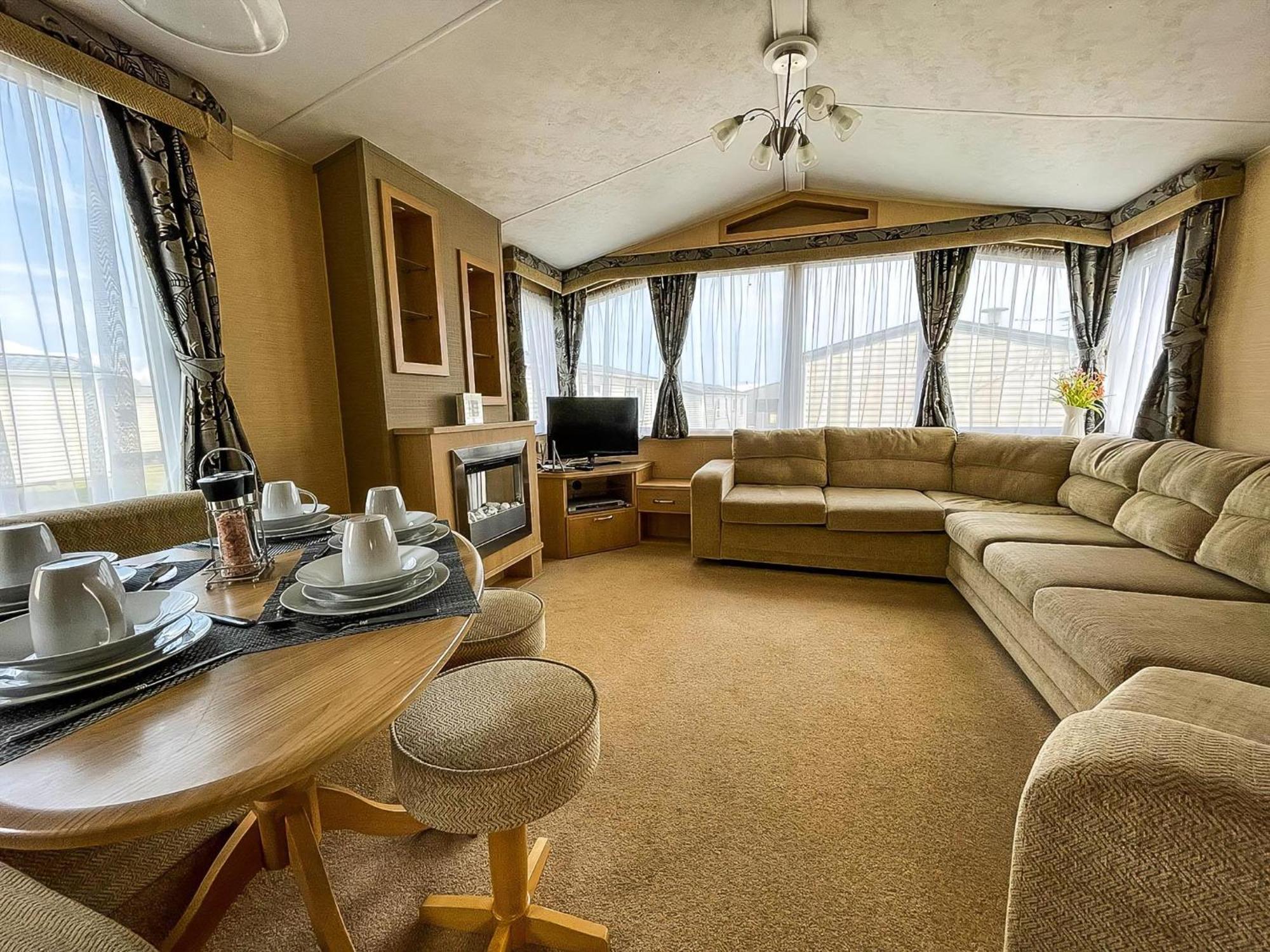 Lovely Caravan By The Beach In Pakefield, Suffolk Ref 68007Cl Lowestoft Dış mekan fotoğraf