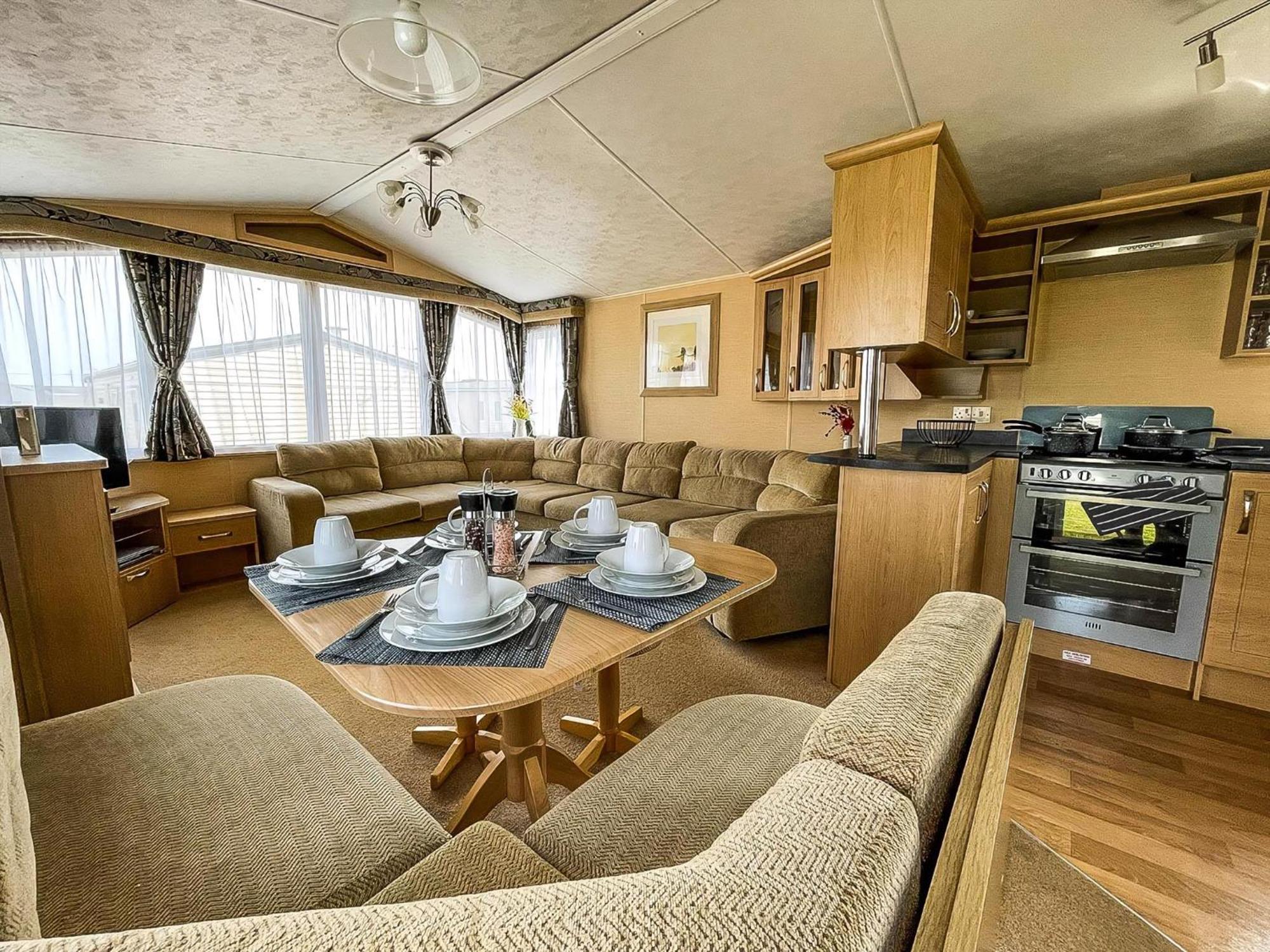 Lovely Caravan By The Beach In Pakefield, Suffolk Ref 68007Cl Lowestoft Dış mekan fotoğraf